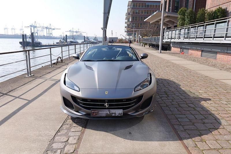 Gebraucht Ferrari Portofino 600 PS (441 kW) 2020 Grau Cabrio