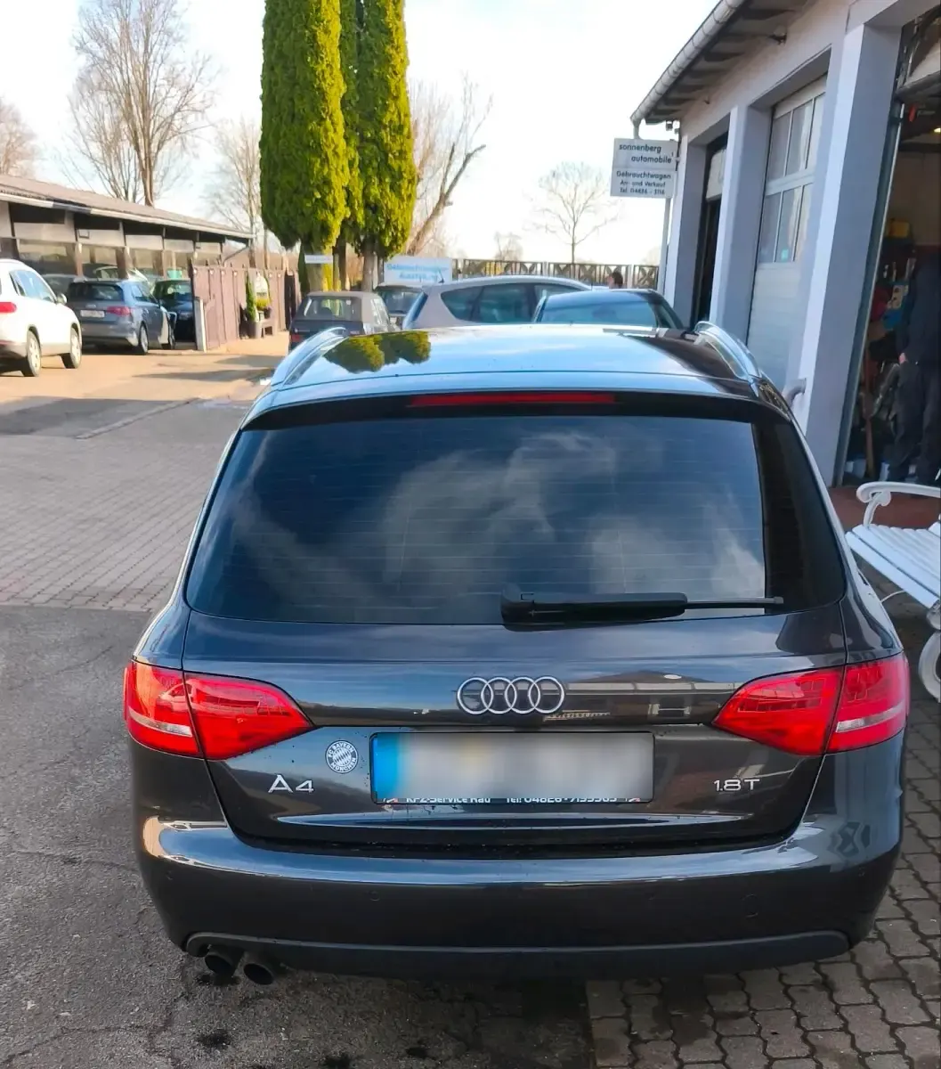 Używany Audi A4 160 KM (117 kW) 2010 Czarny Kombi