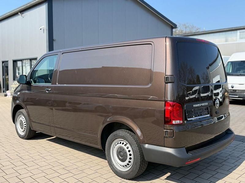 Używany VW Transporter 150 KM (110 kW) 2020 Brązowy Van