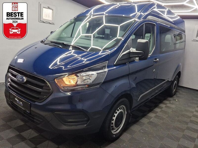 Blazerblau Gebraucht 2020 Ford Tourneo Custom Van / Kleinbus | 32.880 € (Teuer) - Bild 1/4