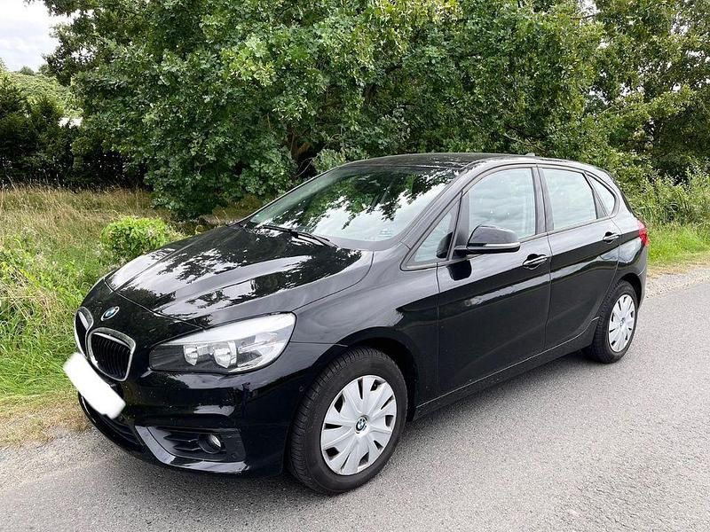 Schwarz Gebraucht 2016 BMW 216 Active Tourer Advantage Van / Kleinbus | 12.500 € (Fairer Preis) - Bild 1/4