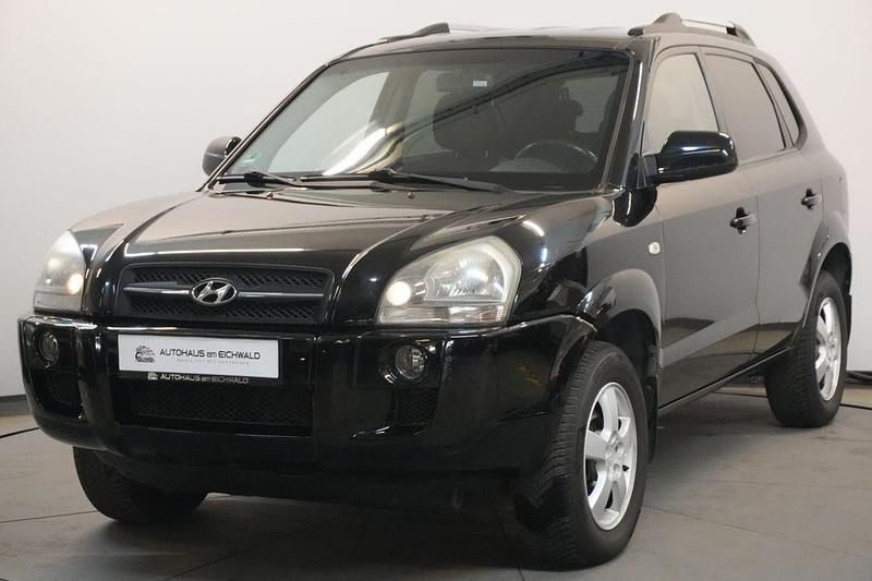 Schwarz Gebraucht 2006 Hyundai Tucson GLS SUV | 6.631 € (Etwas zu teuer) - Bild 1/4