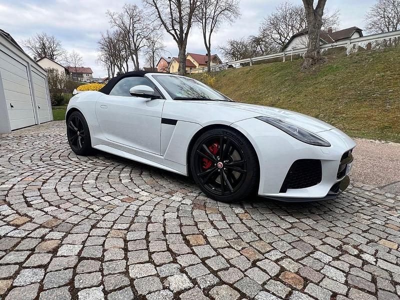 Gebraucht Jaguar F-Type SVR 575 PS (422 kW) 2016 Weiß Cabrio