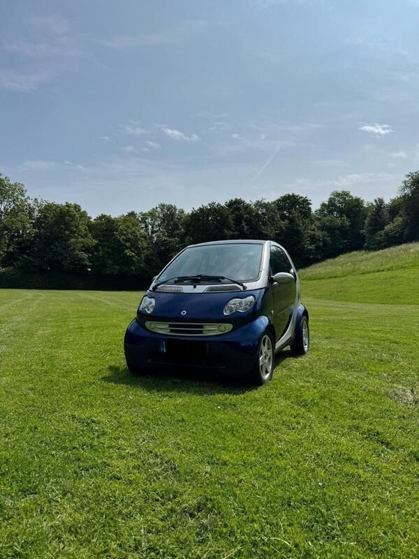 Blau Gebraucht 2005 Smart ForTwo Coupé Kleinwagen | 1.800 € - Bild 1/4