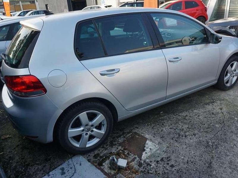 Gebraucht VW Golf VII Style 105 PS (77 kW) 2012 Reflexsilber metallic Kleinwagen