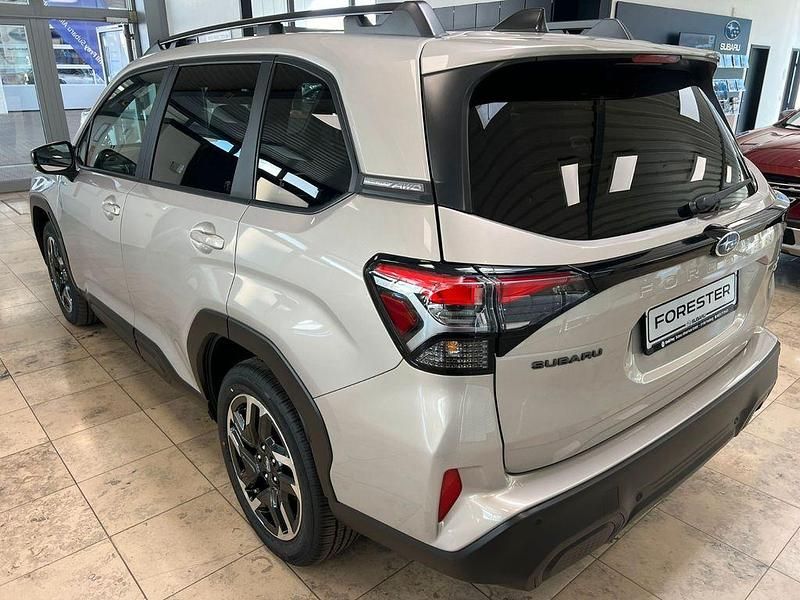 Neu Subaru Forester Active 136 PS (100 kW) 2026 Gold SUV