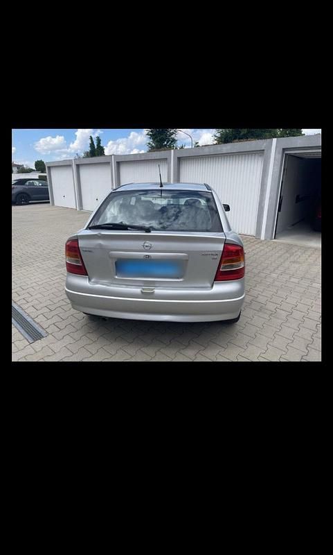 Gebraucht Opel Astra 70 PS (51 kW) 2002 Grau Kleinwagen
