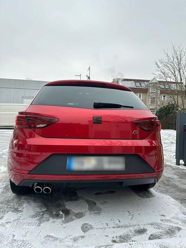 Gebraucht Seat Leon FR 150 PS (110 kW) 2017 Rot Limousine