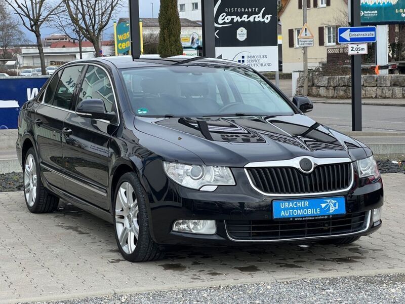 Gebraucht Skoda Superb Elegance 170 PS (125 kW) 2009 Schwarz Limousine