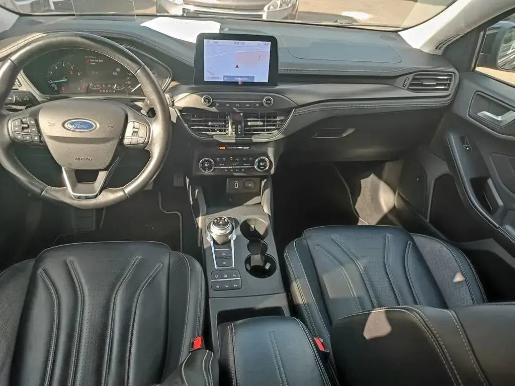 Gebraucht Ford Focus Vignale 150 PS (110 kW) 2020 Agate black Kombi