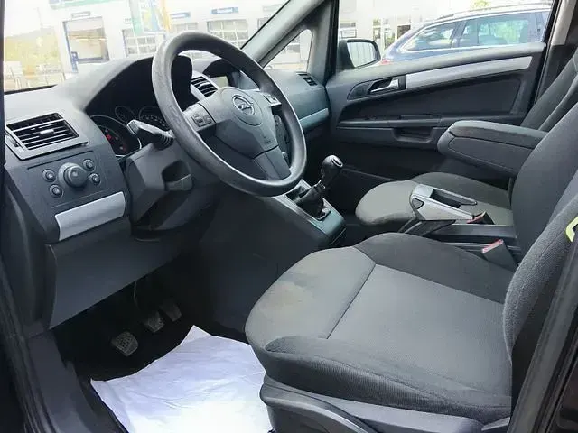 Gebraucht Opel Zafira 120 PS (88 kW) 2008 Schwarz Van / Kleinbus