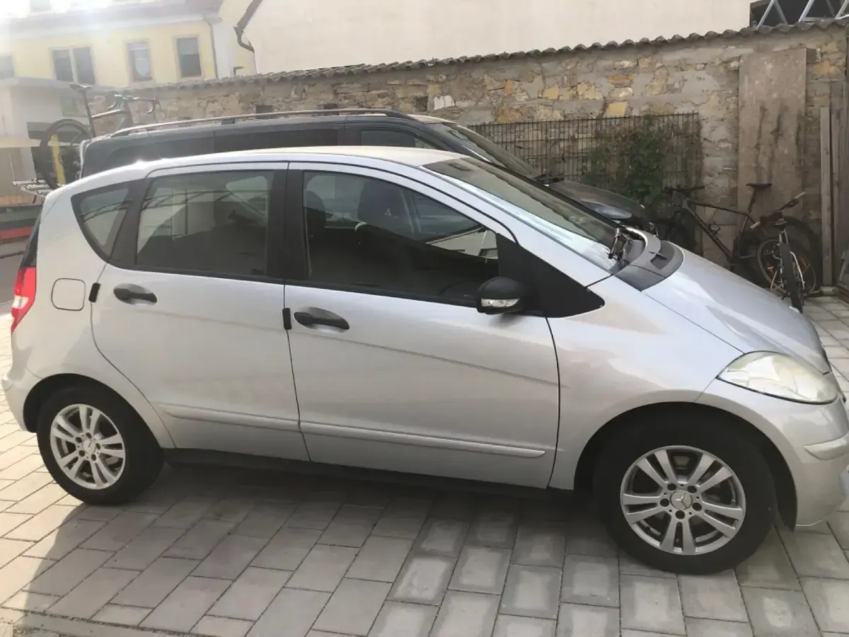 Gebraucht Mercedes A150 95 PS (69 kW) 2008 Silber Limousine