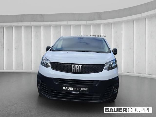 Weiss Gebraucht 2022 Fiat Scudo Van / Kleinbus | 18.445 € (Etwas zu teuer) - Bild 1/4