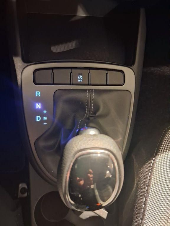 Neu Hyundai i10 Select 63 PS (46 kW) 2025 Grau Kleinwagen