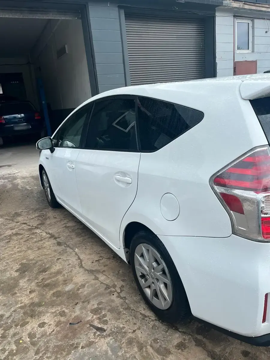 Gebraucht Toyota Prius+ Plus 136 PS (100 kW) 2019 Weiß Van / Kleinbus