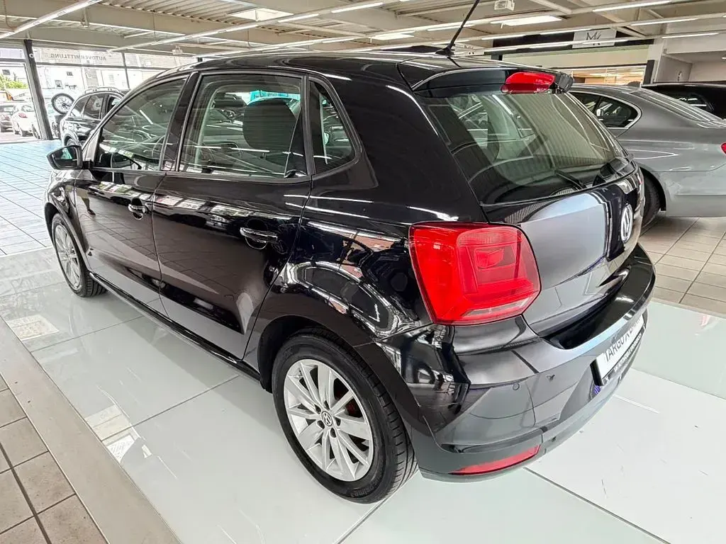 Gebraucht VW Polo Comfortline 75 PS (55 kW) 2015 Schwarz Limousine