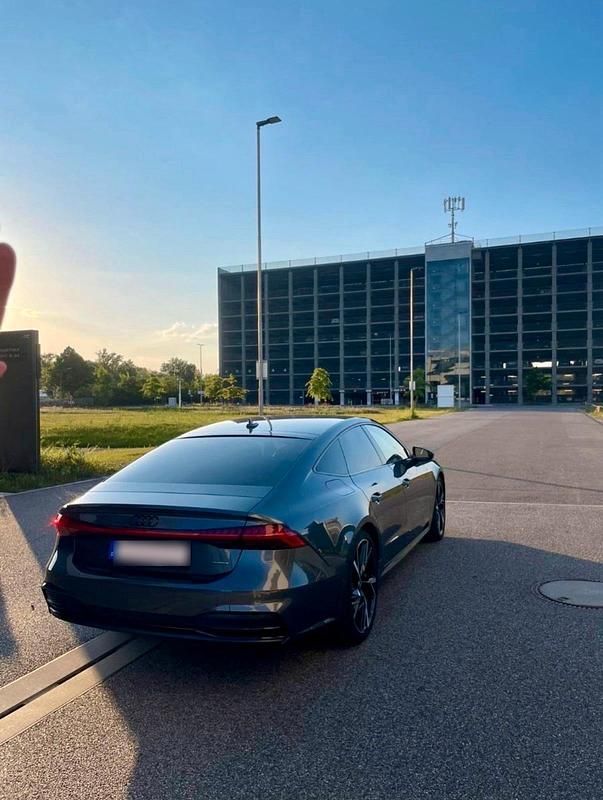 Gebraucht Audi A7 Ambiente 265 PS (194 kW) 2024 Grau Limousine