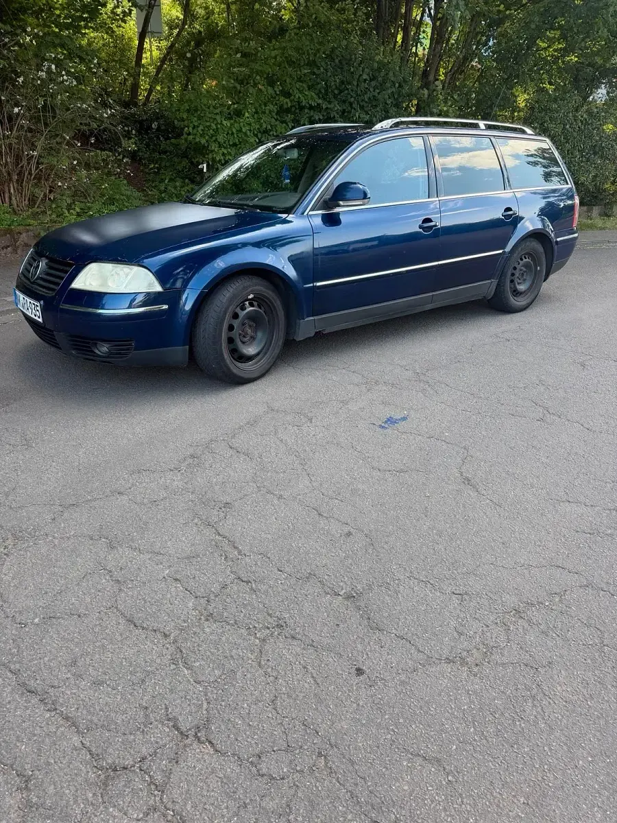 Gebraucht VW Passat 131 PS (96 kW) 2005 Blau Kombi
