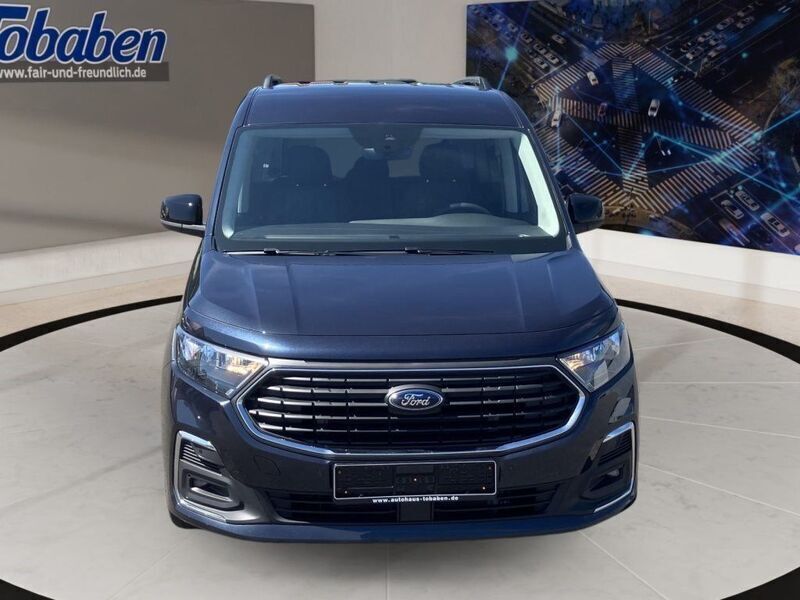 Neu Ford Tourneo Titanium 150 PS (110 kW) 2025 Blau Van / Kleinbus