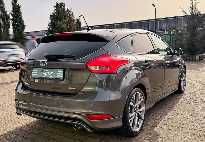 Gebraucht Ford Focus ST 150 PS (110 kW) 2017 Grau metallic