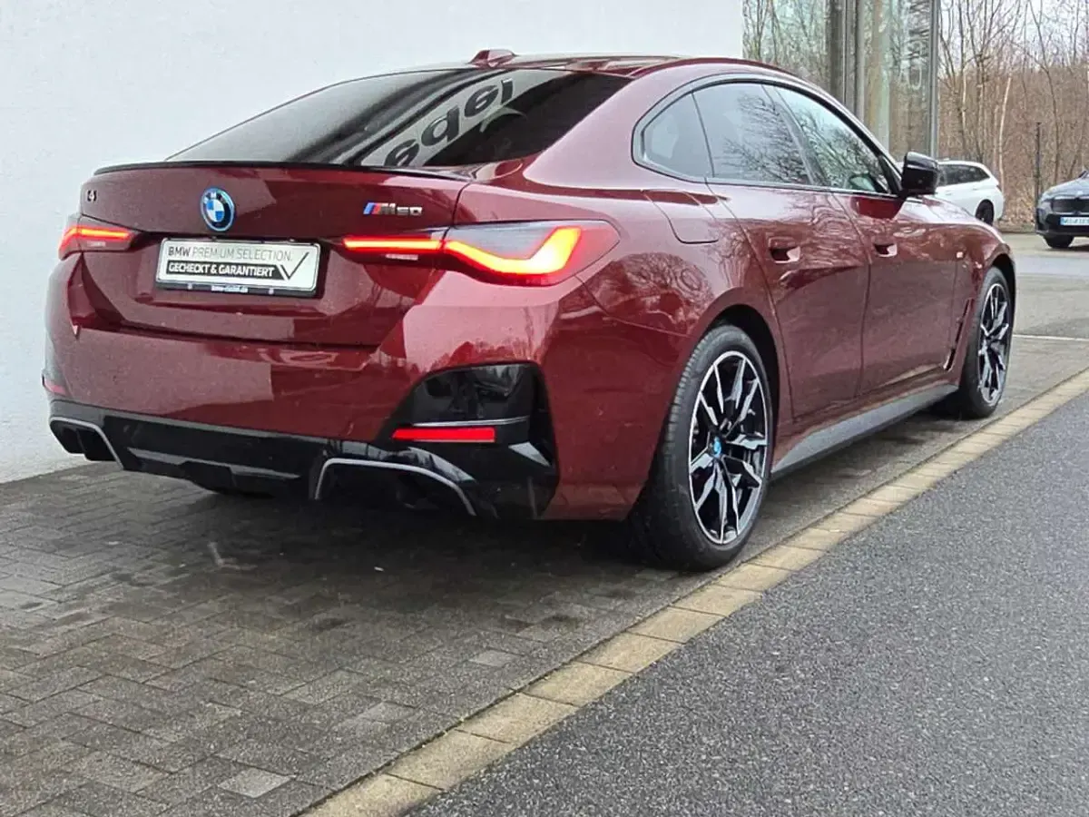Gebraucht BMW i4 400 kW (544 PS) 2023 Aventurinrot metallic Limousine