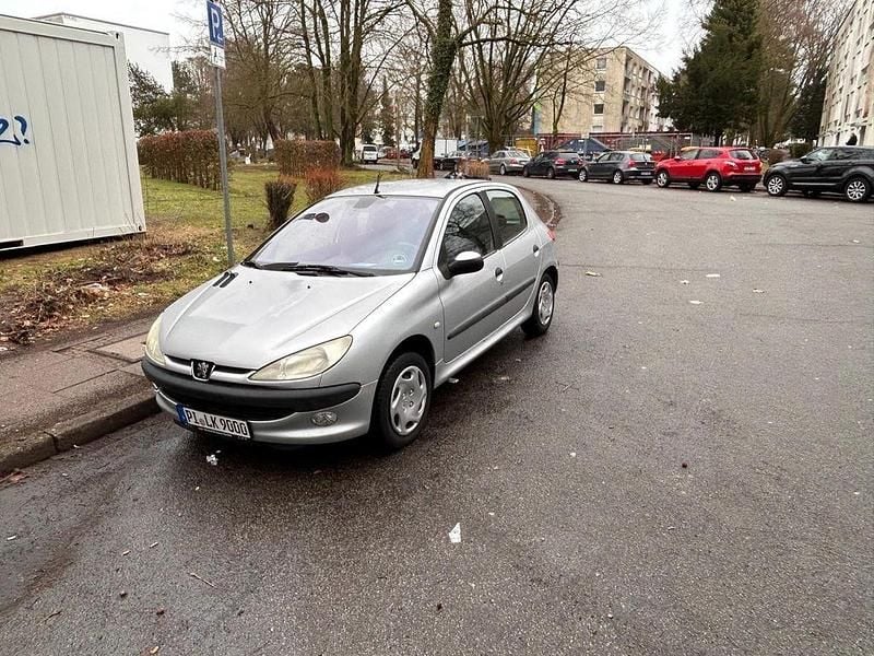 Gebraucht Peugeot 206 Premium 75 PS (55 kW) 2002 Grau Limousine