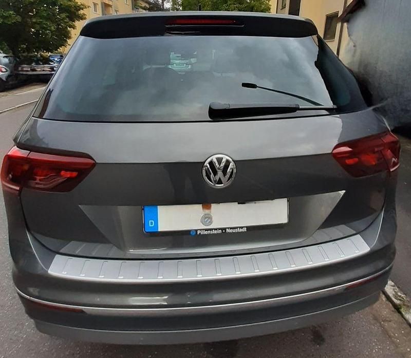 Gebraucht VW Tiguan Highline 190 PS (139 kW) 2019 Grau SUV