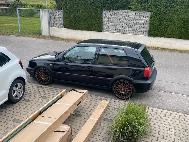 Schwarz Gebraucht 1997 VW Golf III GTI Kleinwagen | 16.999 € - Bild 1/4
