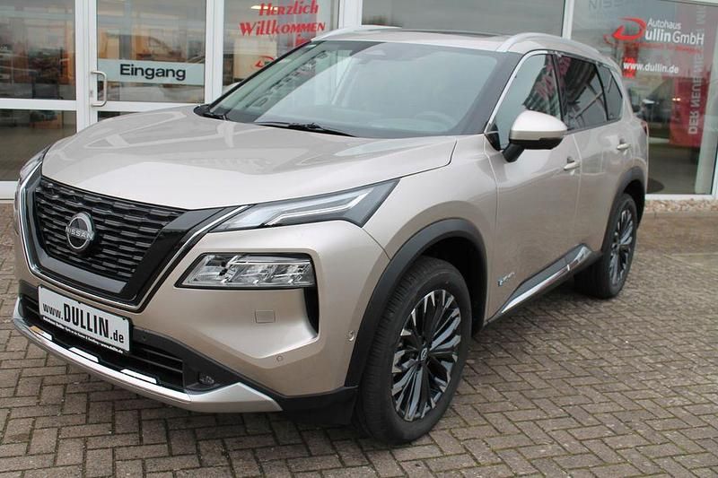 Neu Nissan X-Trail Tekna+ 213 PS (156 kW) 2026 Silber SUV