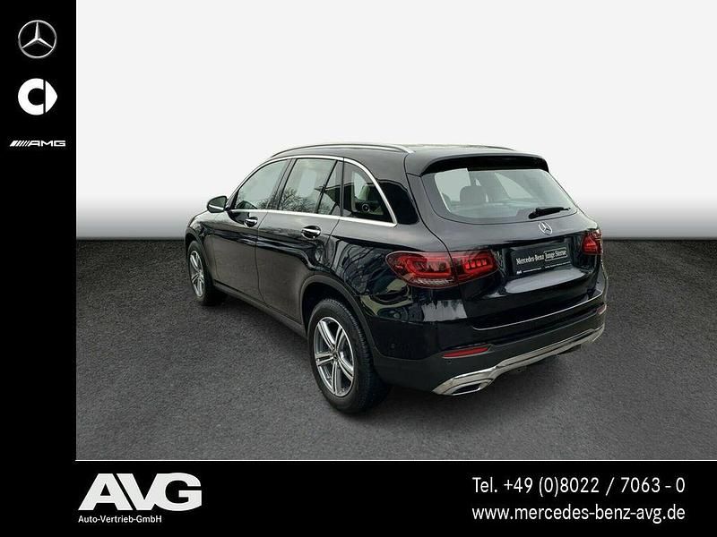 Gebraucht Mercedes GLC300e Advanced 320 PS (235 kW) 2020 Unilack schwarz SUV
