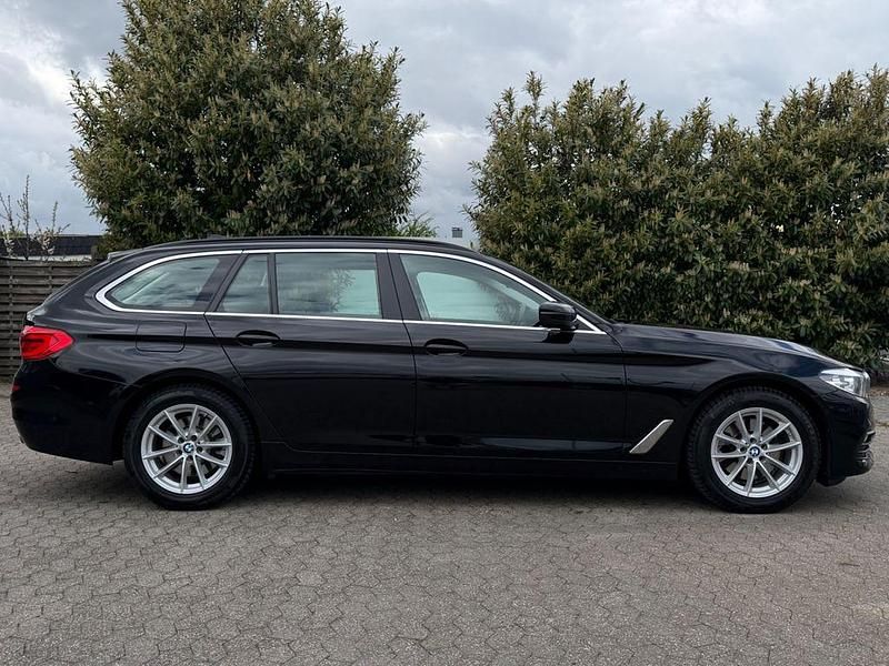 Gebraucht BMW 520 190 PS (139 kW) 2019 Schwarz Kombi