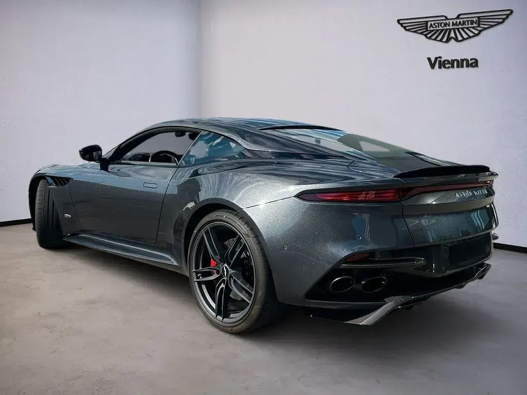 Gebraucht Aston Martin DBS 725 PS (533 kW) 2019 Grau