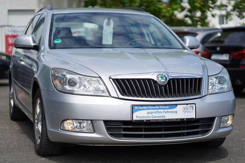 Silber Gebraucht 2010 Skoda Octavia Ambiente Kombi | 6.600 € (Fairer Preis) - Bild 1/4
