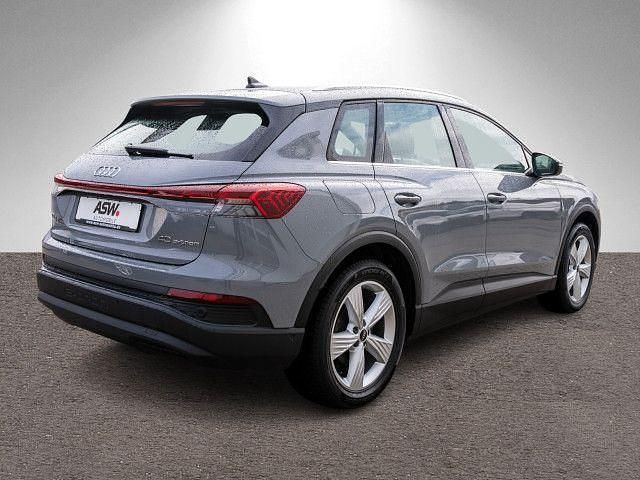 Gebraucht Audi Q4 e-tron Basis 150 kW (204 PS) 2022 Kieselgrau SUV