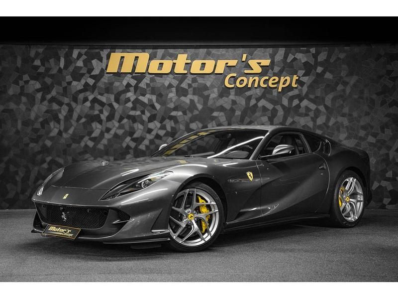 Grau Gebraucht 2018 Ferrari 812 | 329.990 € (Teuer) - Bild 1/4