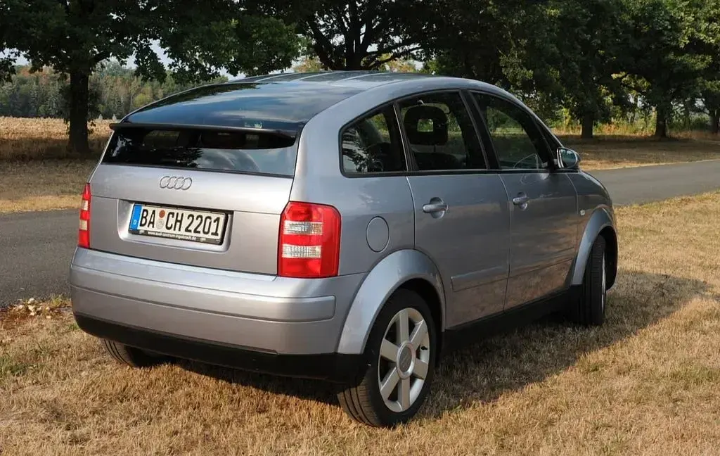 Gebraucht Audi A2 Advanced 75 PS (55 kW) 2005 Silber Kleinwagen