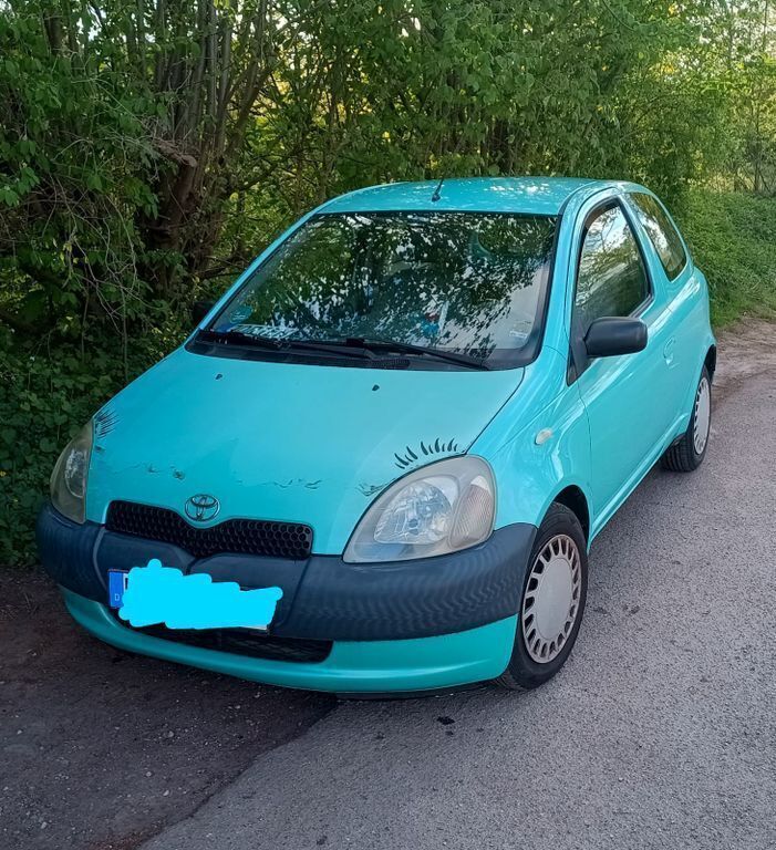 Gebraucht 2001 Toyota Yaris Eco Limousine | 800 € (Guter Preis) - Bild 1/3