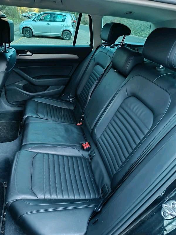 Gebraucht VW Passat 150 PS (110 kW) 2019 Grau Kombi