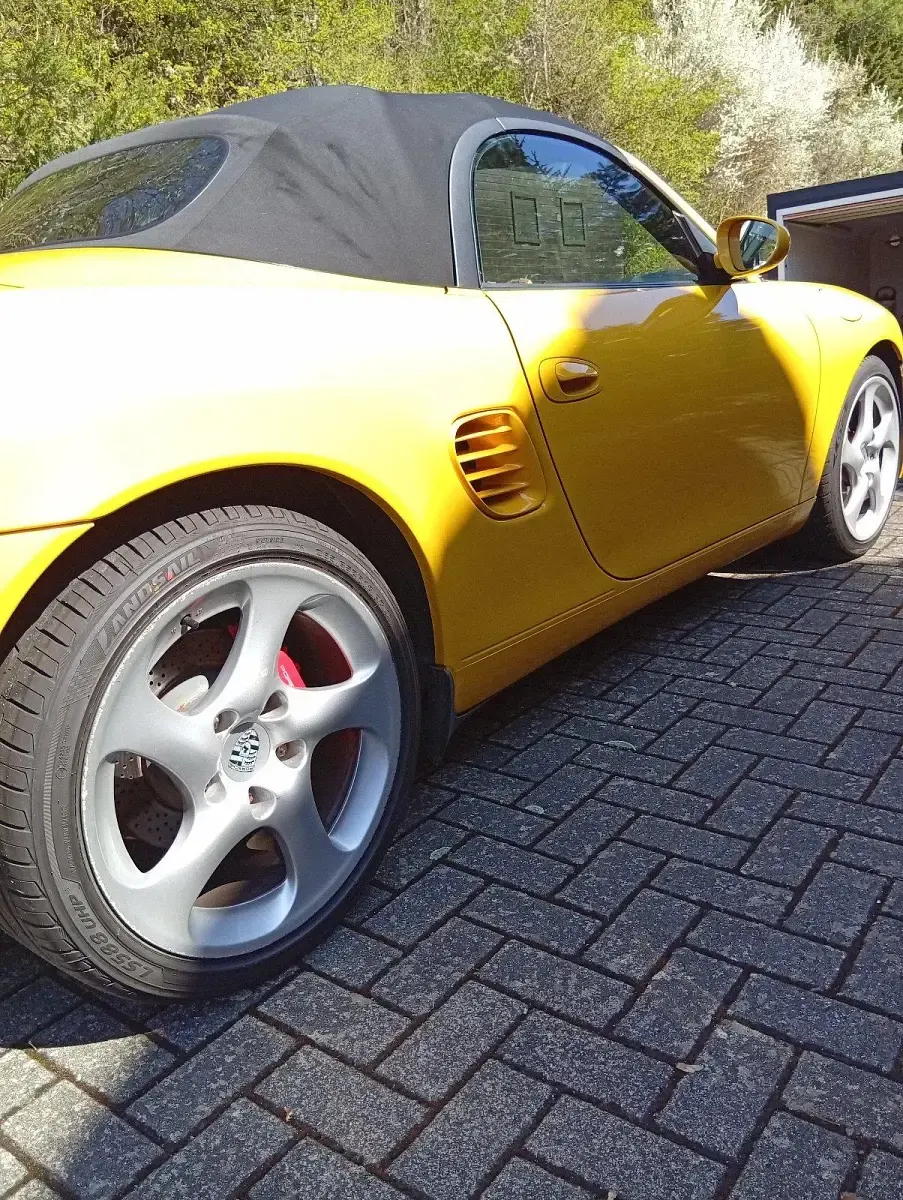 Gebraucht Porsche 986 Boxster 260 PS (191 kW) 2004 Gelb Cabrio