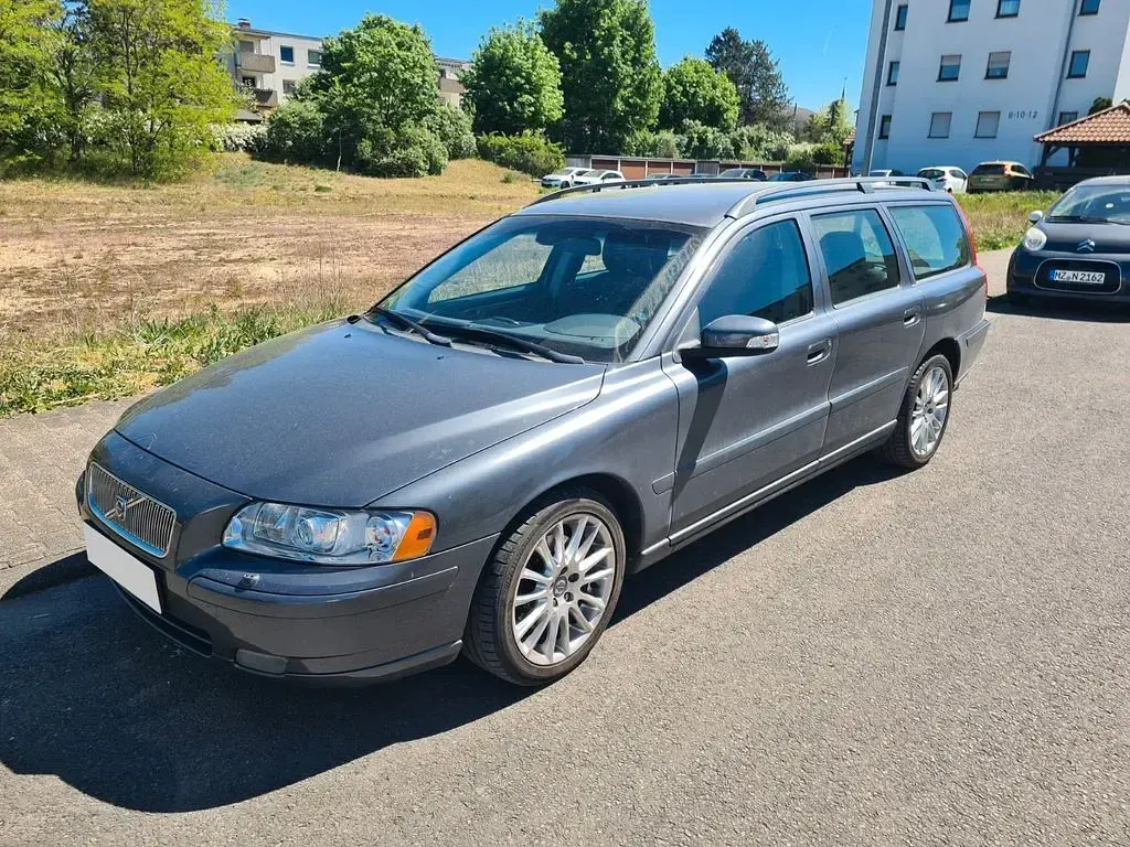Gebraucht Volvo V70 185 PS (136 kW) 2007 Grau Kombi