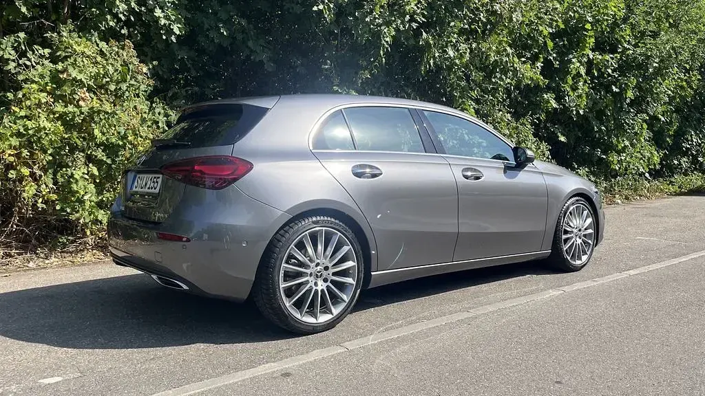 Gebraucht Mercedes A250 AMG 224 PS (164 kW) 2025 Grau Limousine