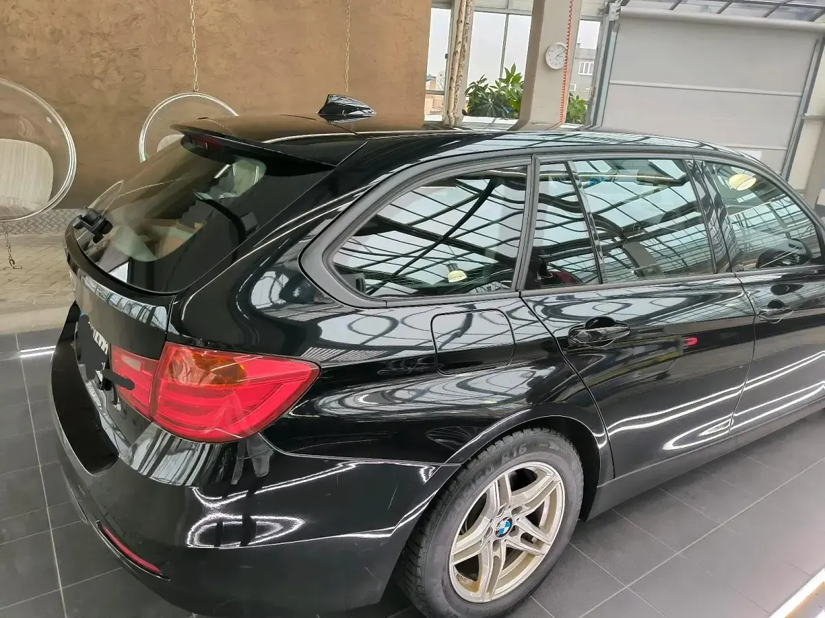 Gebraucht BMW 316 2013 Schwarz Kombi