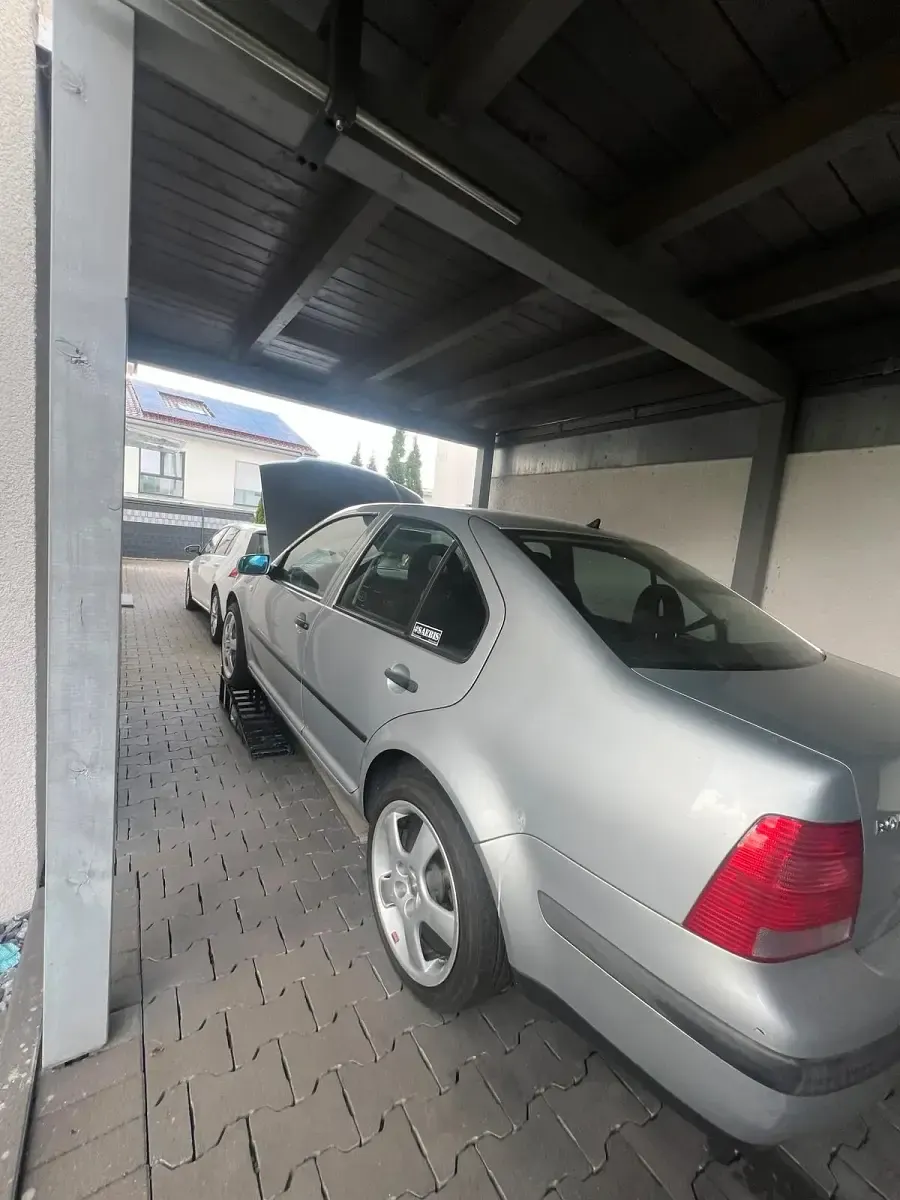 Gebraucht VW Bora 105 PS (77 kW) 2001 Silber Limousine