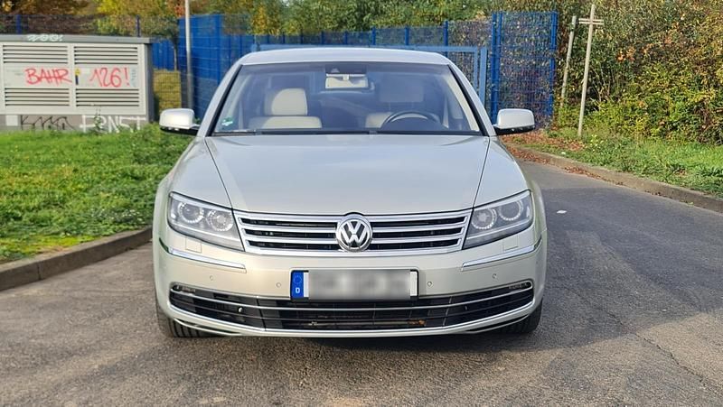 Gebraucht VW Phaeton 245 PS (180 kW) 2014 Grau Limousine