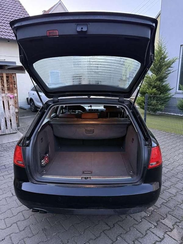 Gebraucht Audi A4 116 PS (85 kW) 2005 Schwarz Kombi