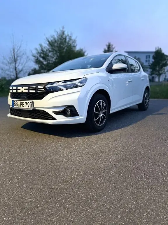 Brugt Dacia Sandero Expression 91 HK (66 kW) 2023 Hvid Sedan