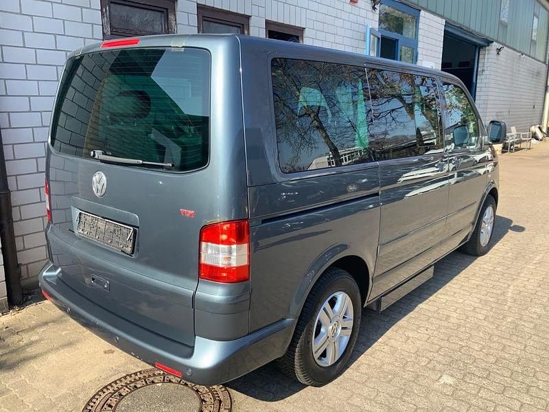 Gebraucht VW Multivan 174 PS (127 kW) 2006 Offroad grey metallic Van