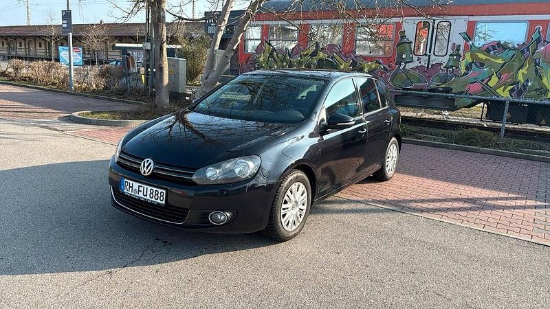Gebraucht VW Golf VII 105 PS (77 kW) 2012 Schwarz Limousine