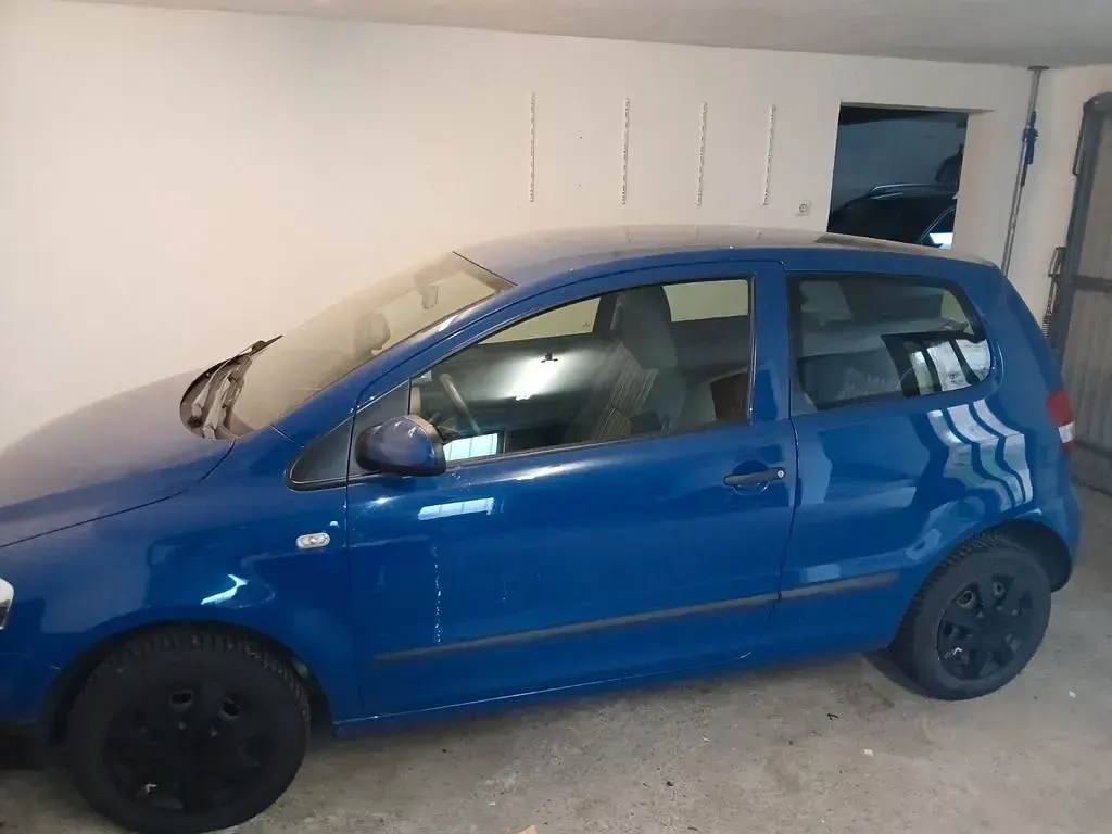 Occasion VW Fox 54 ch (39 kW) 2005 Violet Citadine