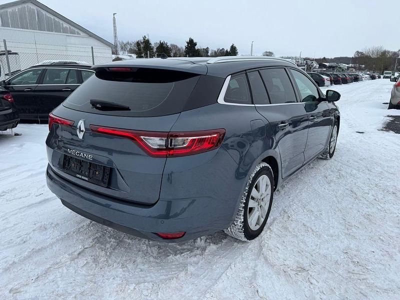 Gebraucht Renault Mégane IV Zen 140 PS (102 kW) 2019 Grau Limousine